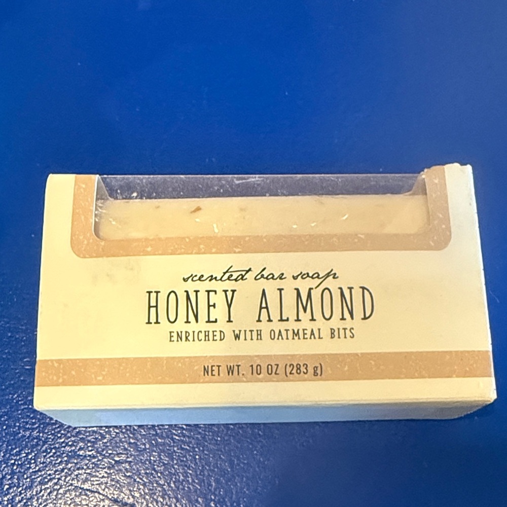 MIXED Almond & Honey Triple Milled Soap Bar 10 oz Exfoliating